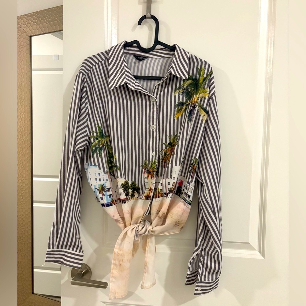 Guess Gray and White Striped Shirt( like new condition)